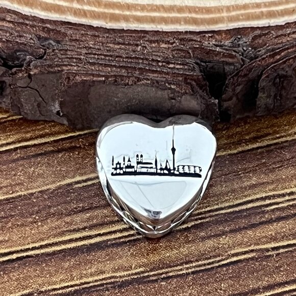 Pandora Munich, Germany Travel Heart Bead Charm - Picture 6 of 9